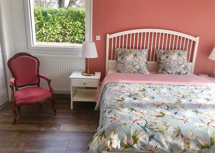 Maison Blanche En Cote De Nacre Nyaraló *