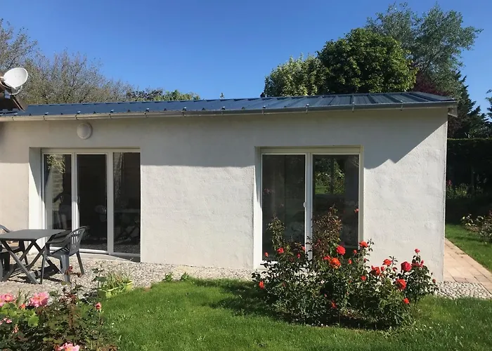 Maison Blanche En Cote De Nacre Nyaraló *